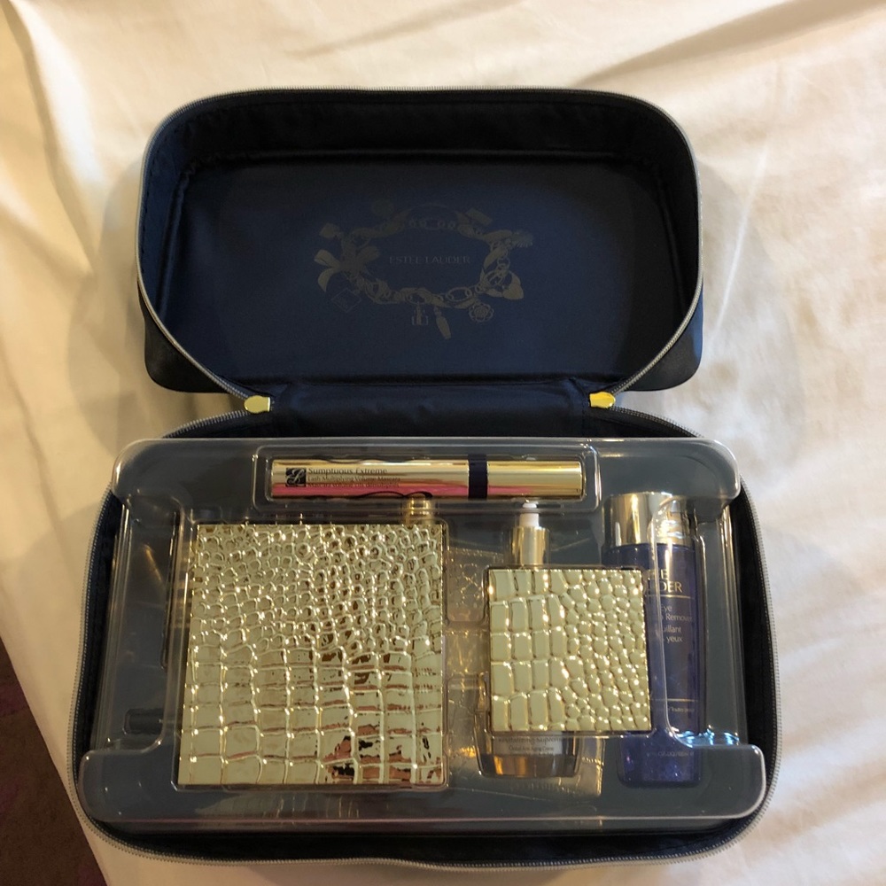 Estee Lauder Gift Set - Picture 6 of 8